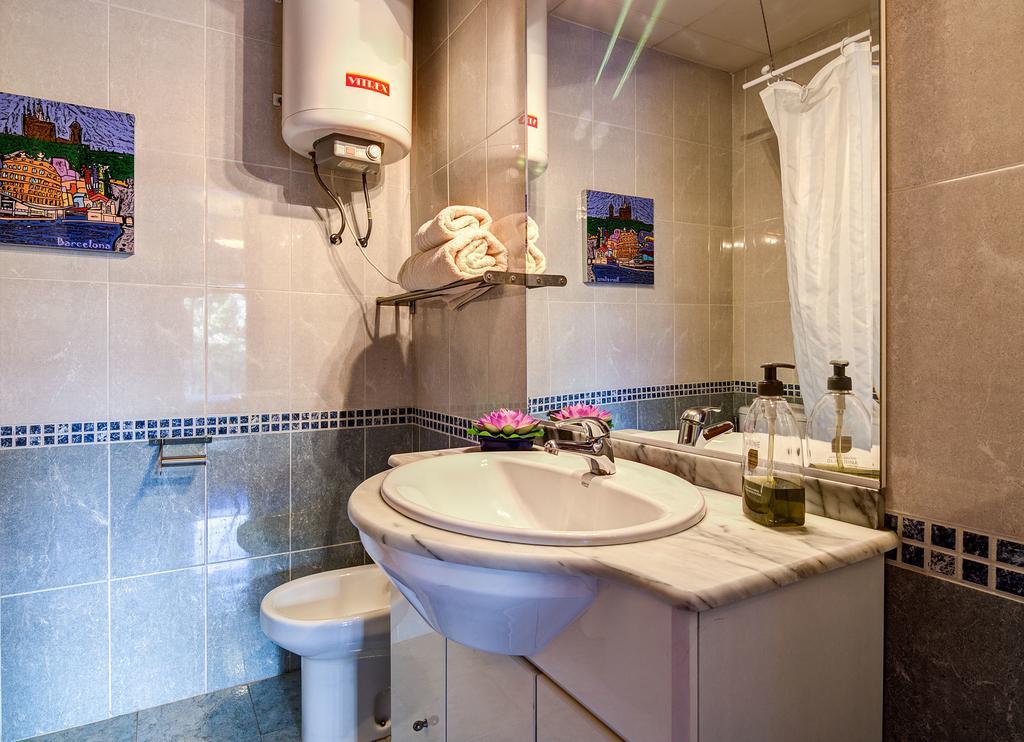 Valencia Suite Archsenseapartments Barcelona Exterior photo