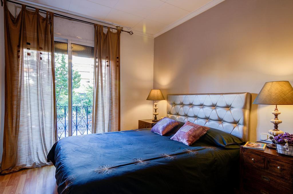 Valencia Suite Archsenseapartments Barcelona Exterior photo